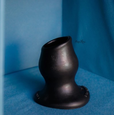 Oxballs Pig-Hole Original Hollow Plug - 5 Sizes | Medium / Black