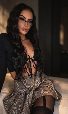 🎁 Spoil me for the day 🎁