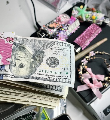 CA$H 🩷 $100 